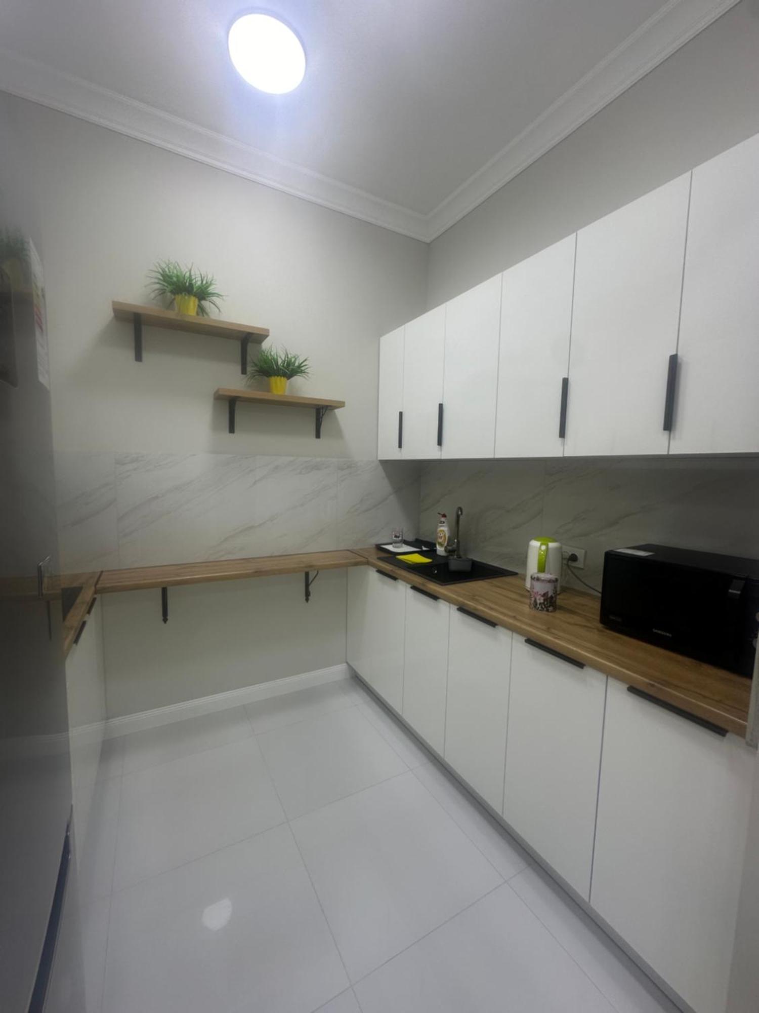 Comfortable Apartment In Central Of Almati Kültér fotó